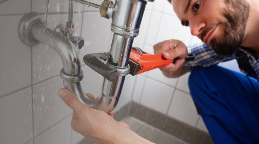 Expert burst pipe repair services in Yale, IL